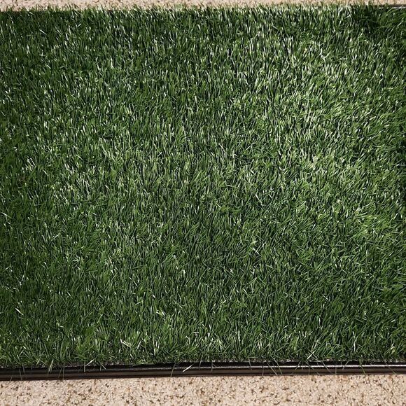 Petmaker Portable‎ Dog Turf Trainer Grass with Tray - Picture 3 of 9